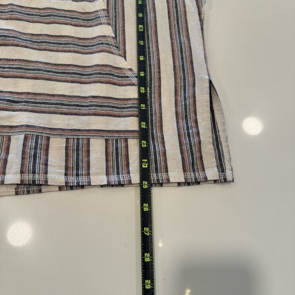 Striped Woven Pullover - Picture 6 of 6